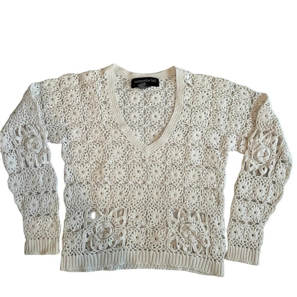 Samantha Hall Crochet V Neck Sweater In White Size Medium - Picture 1 of 10